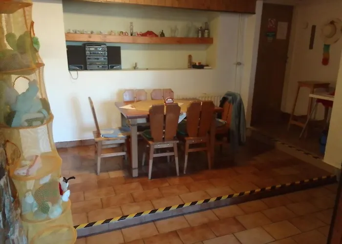 Nová Huť 3*